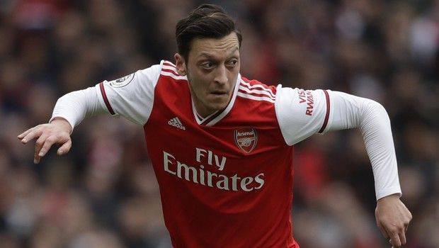 Οζίλ: “Δεν έχει θέση στο Ισλάμ η τρομοκρατία”