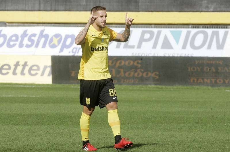 Η… ελληνική ανάρτηση του Σάσα! (ΦΩΤΟ)