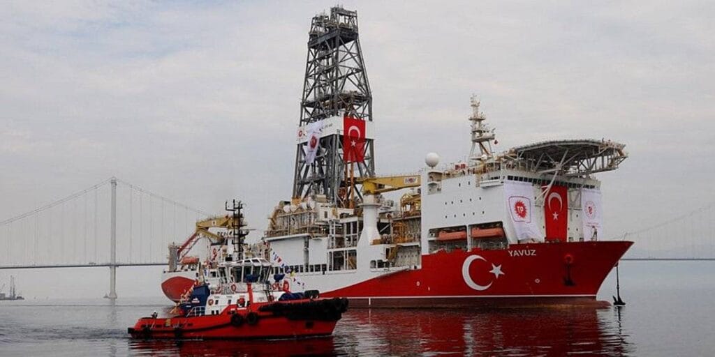 Επιμένει στην τακτική των προκλήσεων η Τουρκία. Φατίχ Ντονμέζ: Εάν χρειαστεί, στέλνουμε γεωτρύπανο απέναντι από το Καστελόριζο.