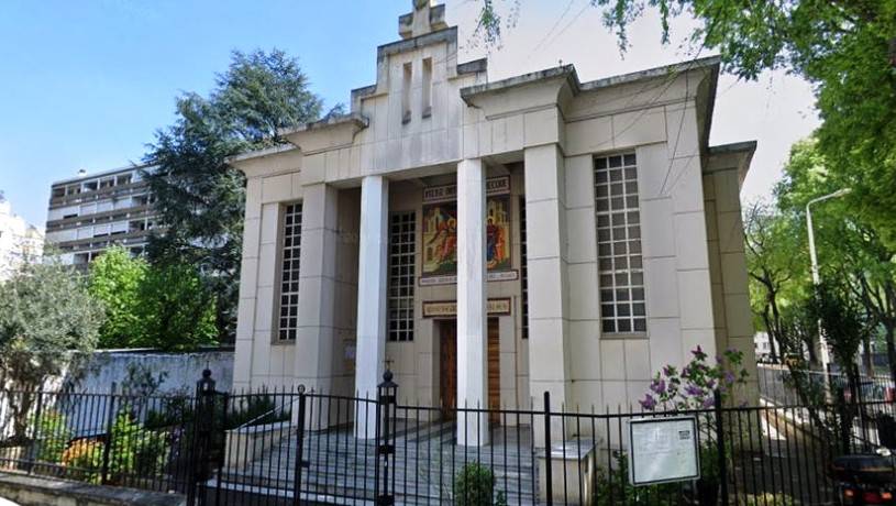 Ορθόδοξος ιερέας ελληνικής καταγωγής δέχθηκε πυρά στη Λιόν