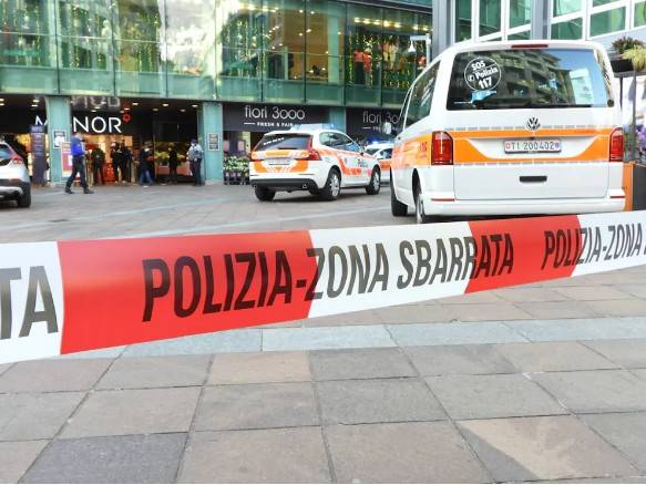 Ελβετία : Επίθεση με μαχαίρι στο Λουγκάνο – Τουλάχιστον δύο τραυματίες.