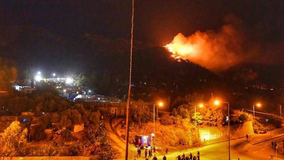 Σάμος: Μεγάλη φωτιά στο Κέντρο Υποδοχής και Ταυτοποίησης μεταναστών-προσφύγων