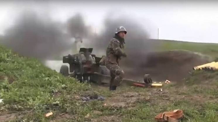 Σφοδρές μάχες στα περίχωρα πόλης στρατηγικής σημασίας στο Ναγκόρνο Καραμπάχ