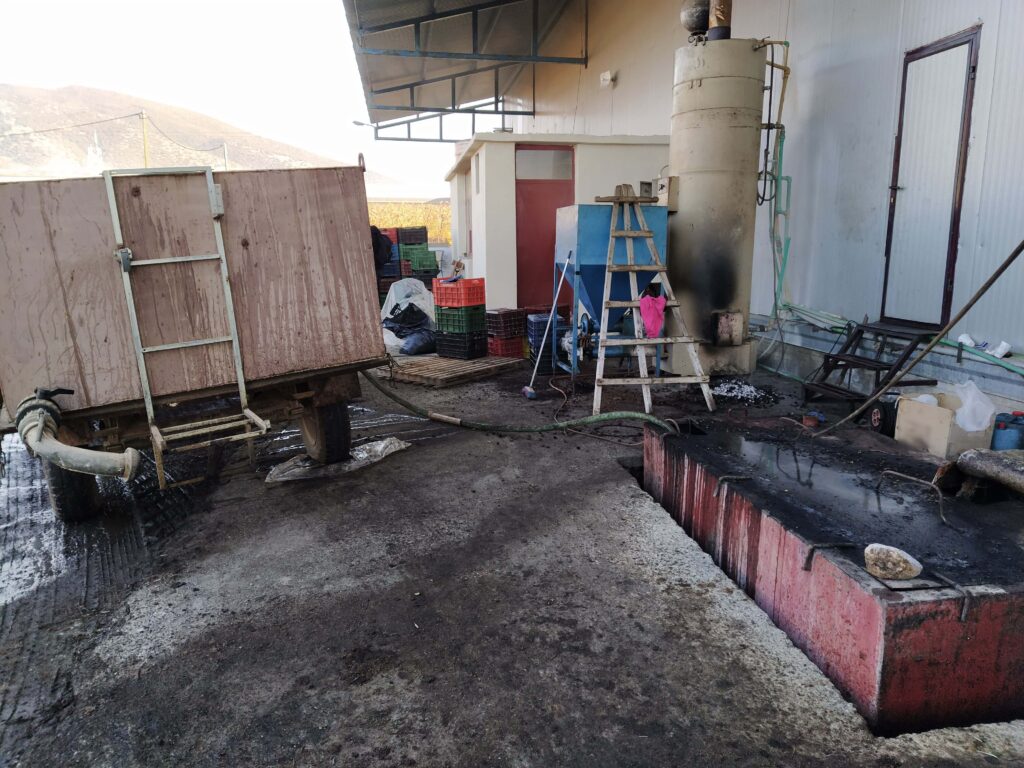 Συνελήφθησαν δύο άτομα που ενέχονται σε υπόθεση περιβαλλοντικής ρύπανσης