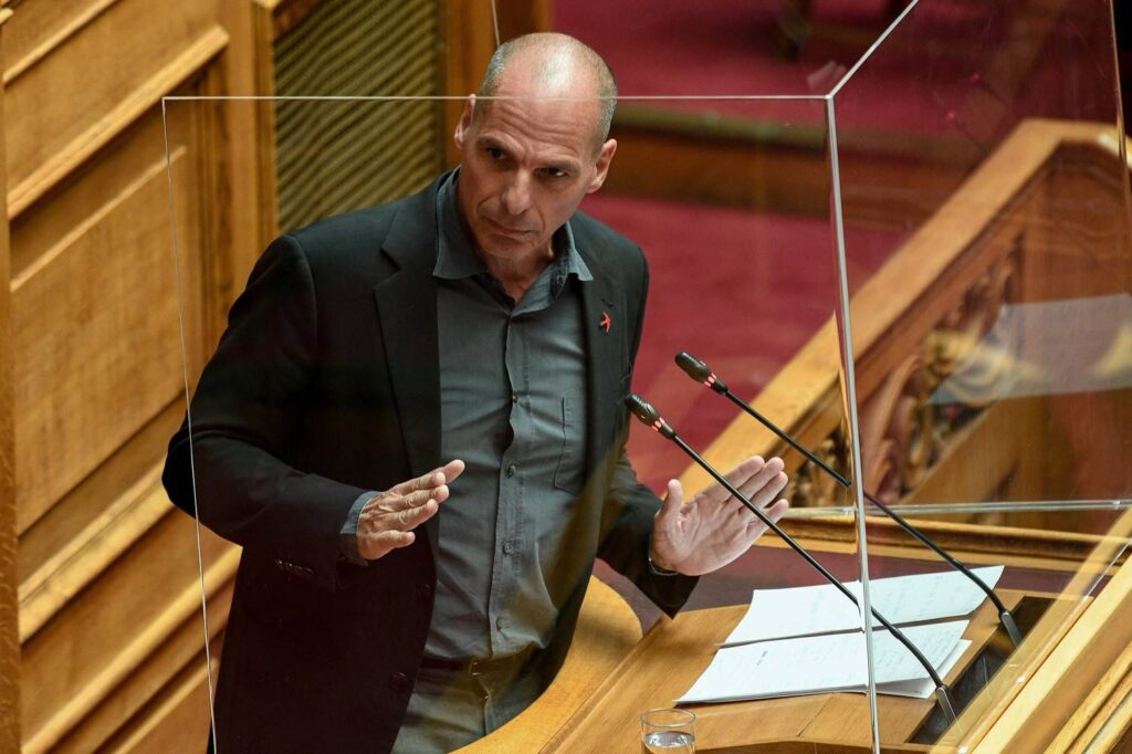 Εξεταστική για τη χρεοκοπία και τα μνημόνια την περίοδο 1974 – 2010 ζήτησε ο Βαρουφάκης.