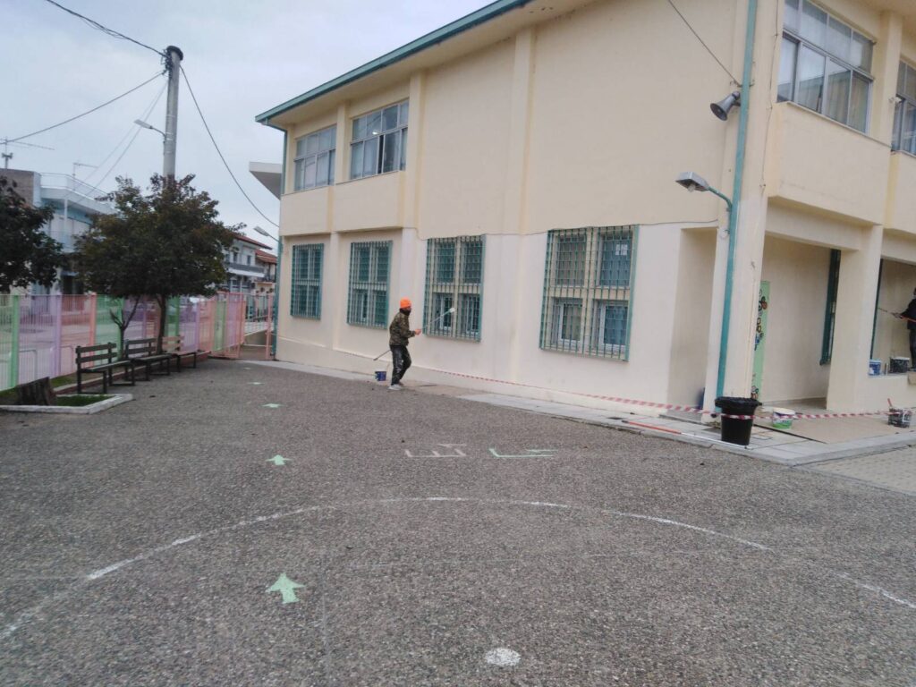 Εργασίες συντήρησης σε σχολικές μονάδες του δήμου Θέρμης.