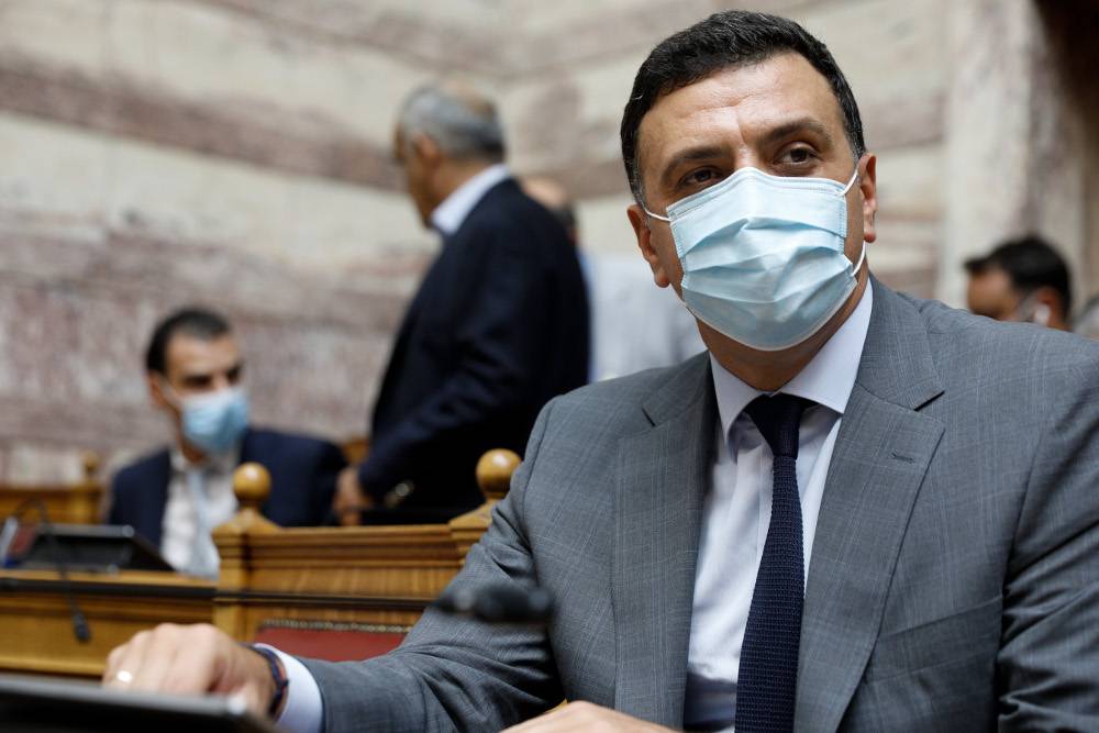 Κορωνοϊός: Έκτακτη σύσκεψη στο υπουργείο Υγείας για τις μεταλλάξεις