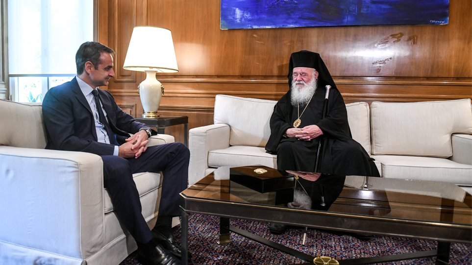 Δεν πάει στην ορκωμοσία της νέας κυβέρνησης ο Ιερώνυμος