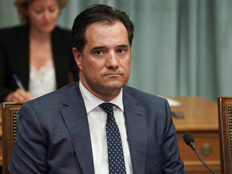 Στο τραπέζι το σενάριο για «κόφτη» στις μετακινήσεις με SMS.