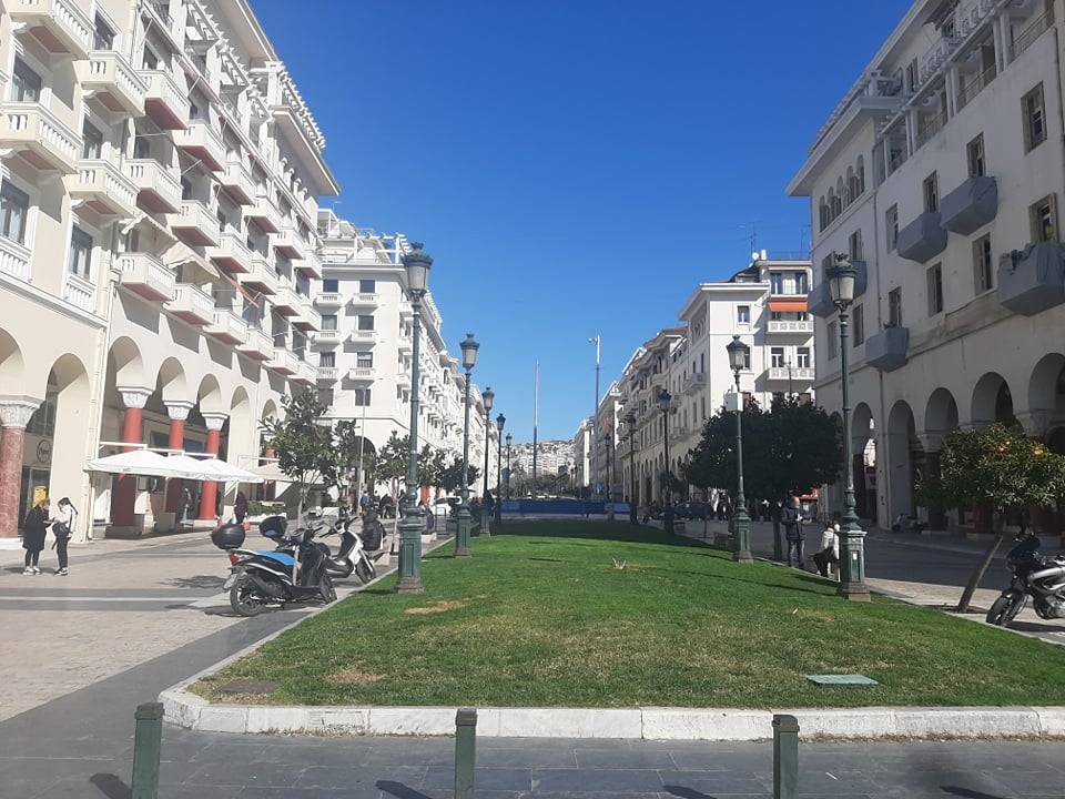 «Όχι» σε καθολικό lockdown για τη Θεσσαλονίκη λένε οι λοιμωξιολόγοι.