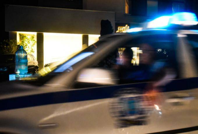 Θεσσαλονίκη:Φθορές από γκαζάκι σε είσοδο πολυκατοικίας στο κέντρο