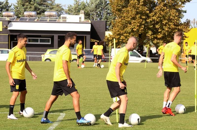 Με τέσσερις απουσίες η αποστολή του Άρη για τον αυριανό αγώνα με τον ΟΦΗ