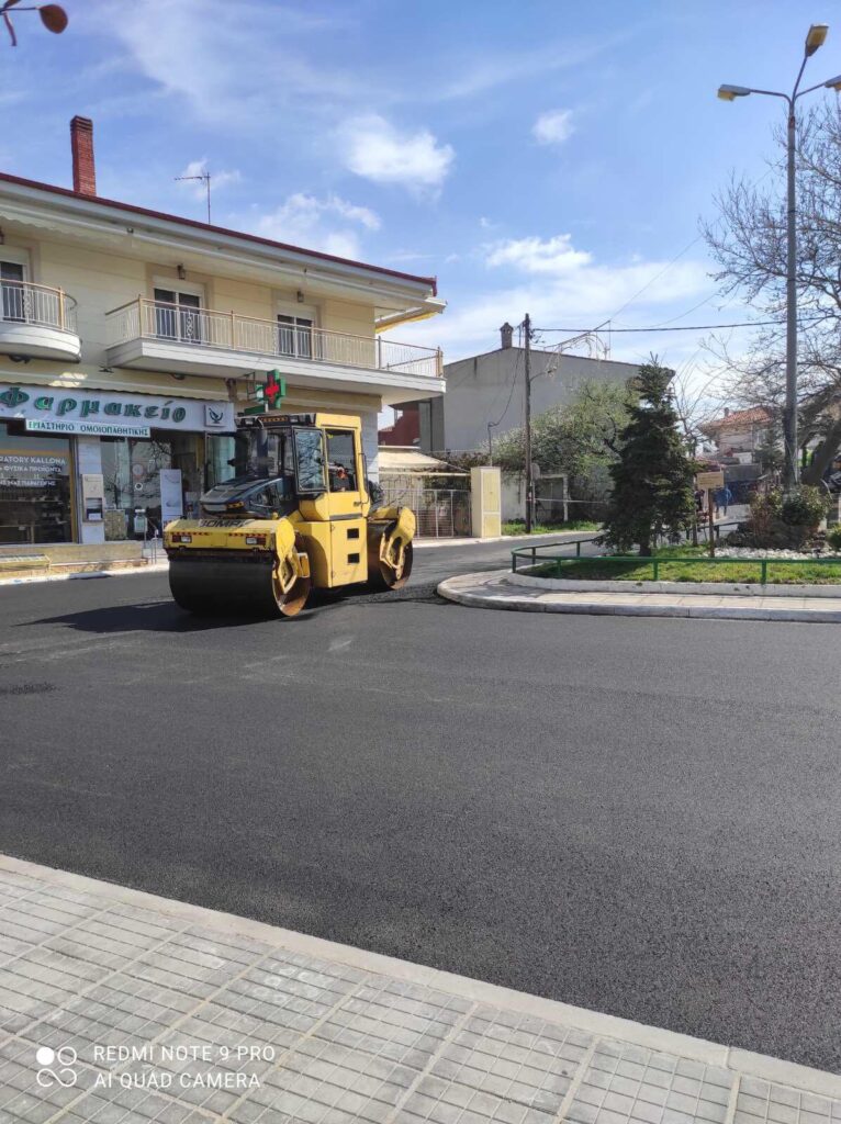 Ολοκληρώνονται οι ασφαλτοστρώσεις στην Καρδία, αύριο ξεκινούν στους Ταγαράδες