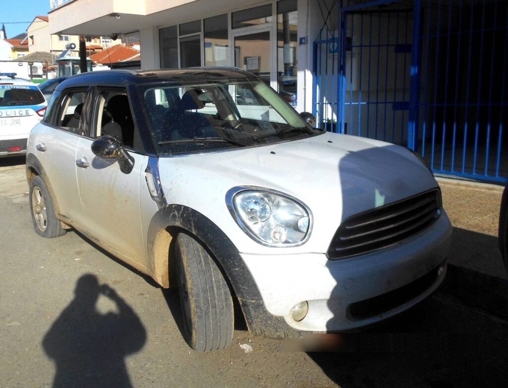 Επεισοδιακή σύλληψη διακινητή στη Ροδόπη – Μετέφερε 5 παράνομους μετανάστες