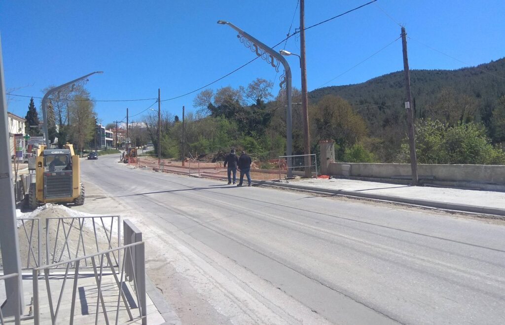 Ολοκληρώνονται τα έργα στη λεωφ. Γεωργίου Παπανικολάου