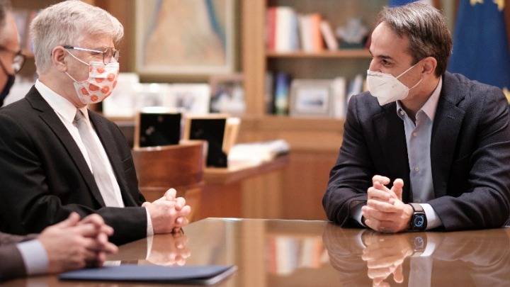 Συνάντηση του Κυριάκου Μητσοτάκη με τον Ισραηλινό καθηγητή ιατρικής Ναντίρ Αρμπέρ