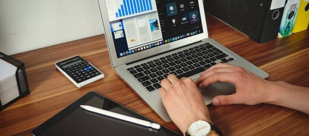 Voucher 200 ευρώ για laptop ή tablet: Aνοίγει σήμερα η πλατφόρμα