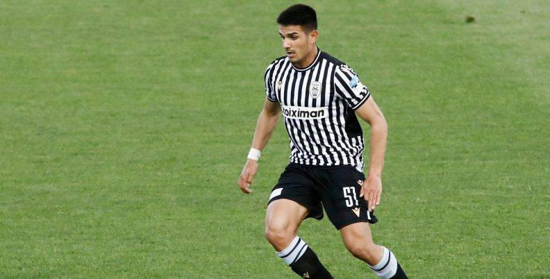 Non Stop ο Τσιγγάρας στης προπονήσεις (pic)