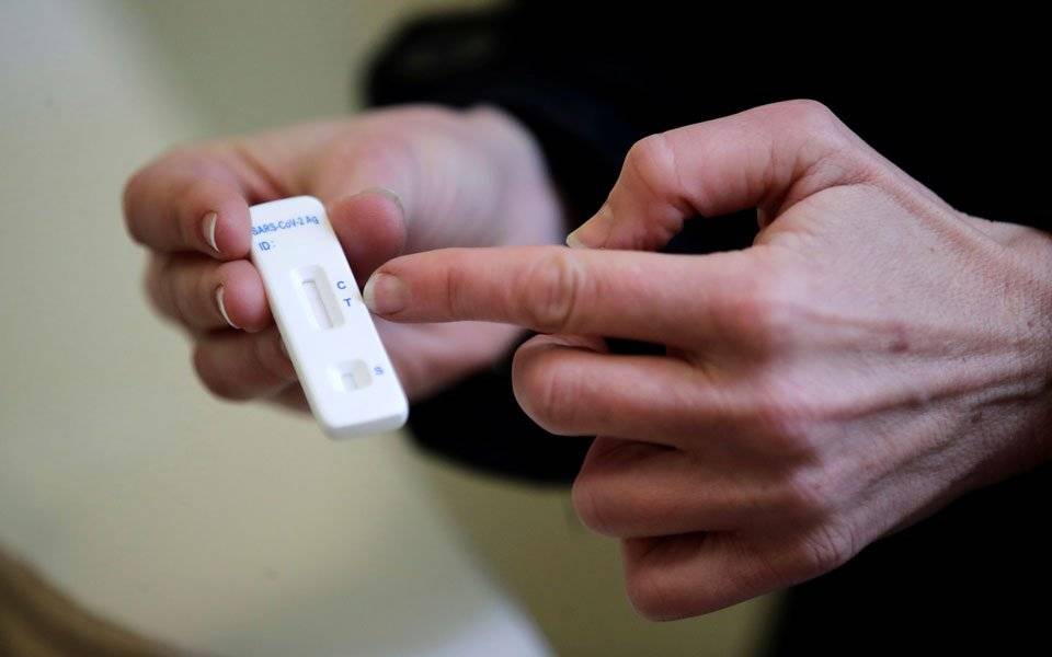 Έως αύριο η διάθεση των δυο πρώτων self tests για τους υποψηφίους των Πανελλαδικών