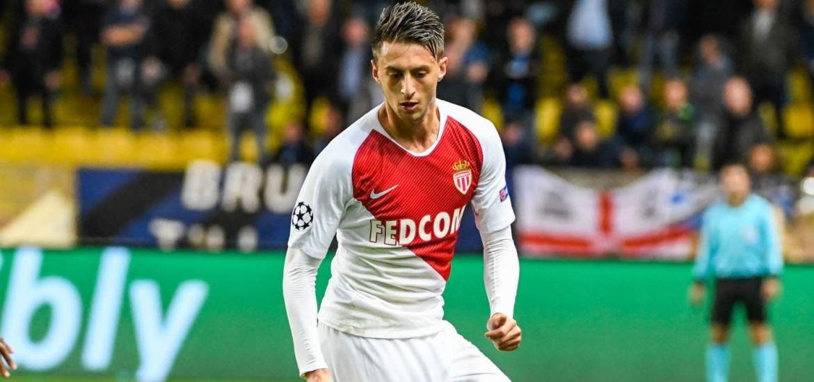 ΑΕΚ: Για το αριστερό άκρο της άμυνας Μπαρέκα