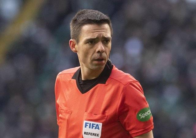 Ο διαιτητής του ΑΕΚ – Βελέζ