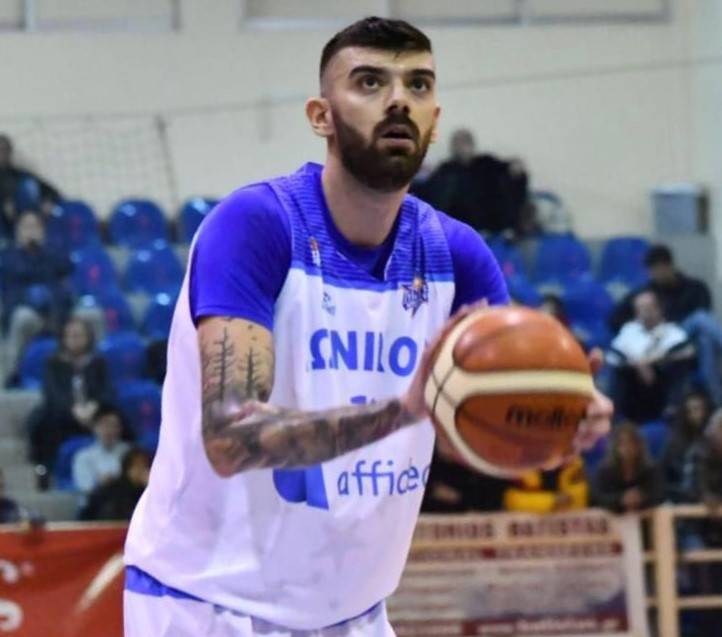 Πήρε Σαχπατζίδη η Λάρισα