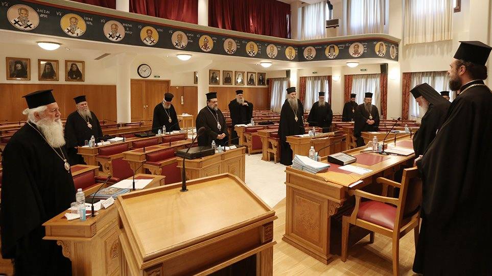 Τσιόδρας-Κικίλιας στην Ιερά Σύνοδο για τον υποχρεωτικό εμβολιασμό