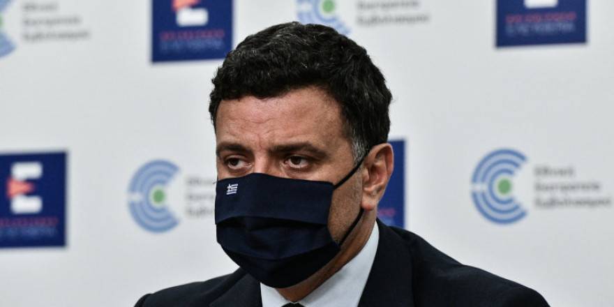 «Δώρα» σε γιατρούς και φαρμακοποιούς που θα εμβολιάζουν πολίτες