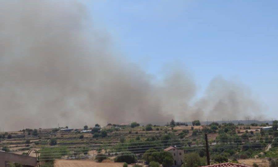 Κύπρος: Φωτιά στην Πάχνα Λεμεσού – Εκκενώνονται κατοικίες