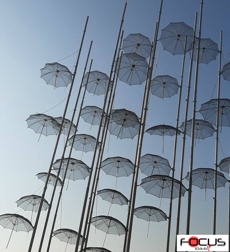 Καιρός: Στα ύψη ξανά ο υδράργυρος -Πού αναμένονται καταιγίδες