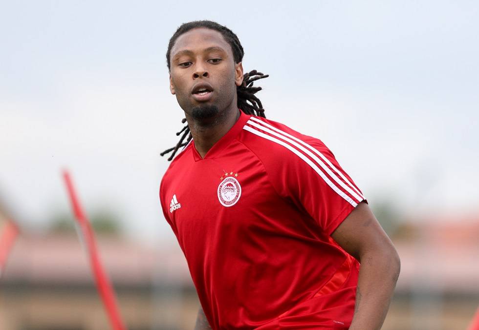 Συνελήφθη ο ποδοσφαιριστής του Ολυμπιακού Ρούμπεν Σεμέδο – Μετά από καταγγελία 17χρονης για βιασμό