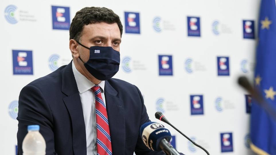 Οικονομική αφαίμαξη: Οι ανεμβολίαστοι θα πληρώνουν έως 80 ευρώ για rapid test. Τέλος τα δωρεάν μέσω δημοσίων δομών