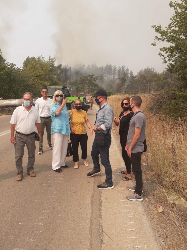 Κλιμάκιο της ΕΛΛΗΝΙΚΗΣ ΛΥΣΗΣ στις πυρόπληκτες περιοχές της Εύβοιας