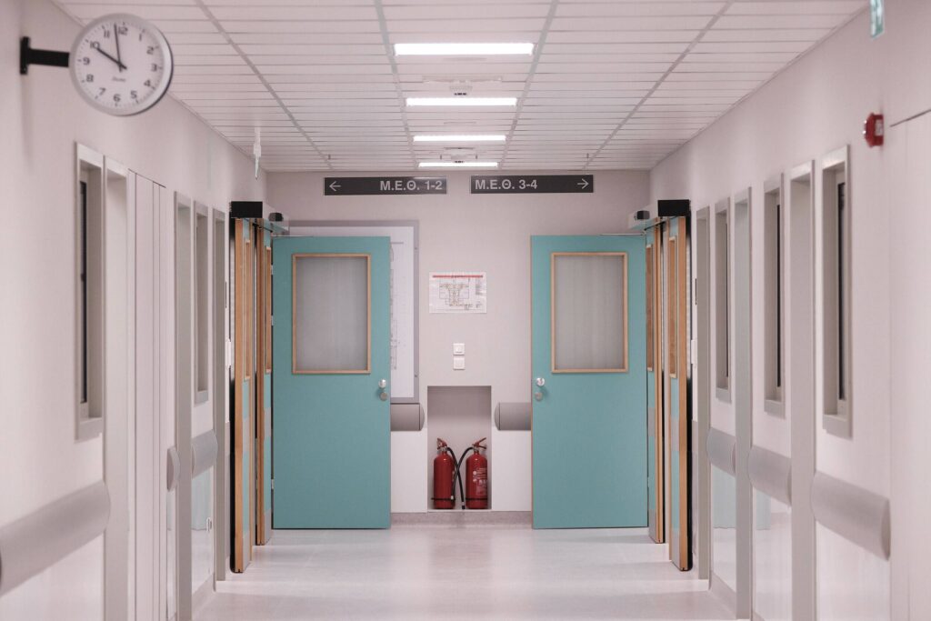 Νεκρός από κορονoϊό 77χρονος εμβολιασμένος στη Ζάκυνθο