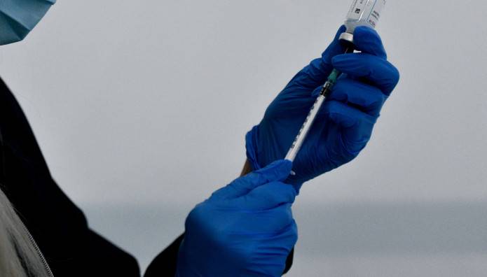 Λέσβος: Στο νοσοκομείο 27χρονος με μυοκαρδίτιδα μετά το εμβόλιο της Pfizer