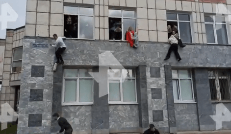 ΒΙΝΤΕΟ-Σιβηρία: Άγνωστος άνοιξε πυρ μέσα σε πανεπιστήμιο – Πληροφορίες για νεκρούς και τραυματίες