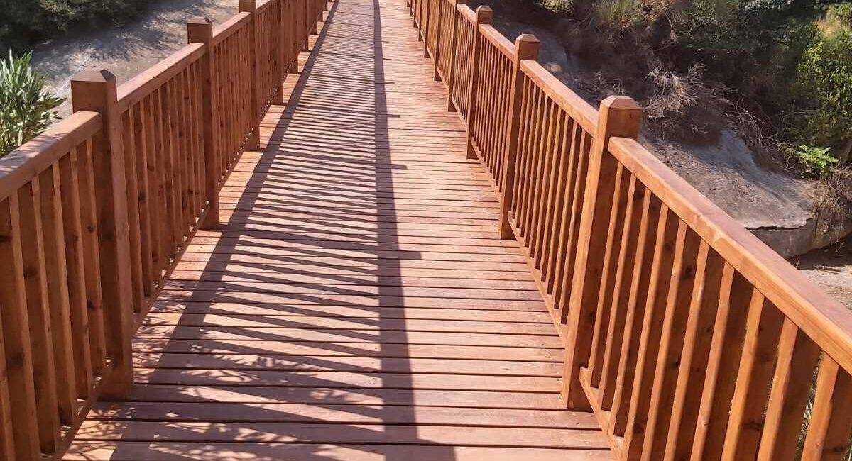 Αποκαταστάθηκε η ξύλινη πεζογέφυρα στο φράγμα Θέρμης