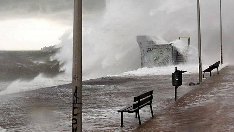 Από απόψε η επιδείνωση του καιρού με καταιγίδες, χαλαζοπτώσεις και αισθητή πτώση της θερμοκρασίας