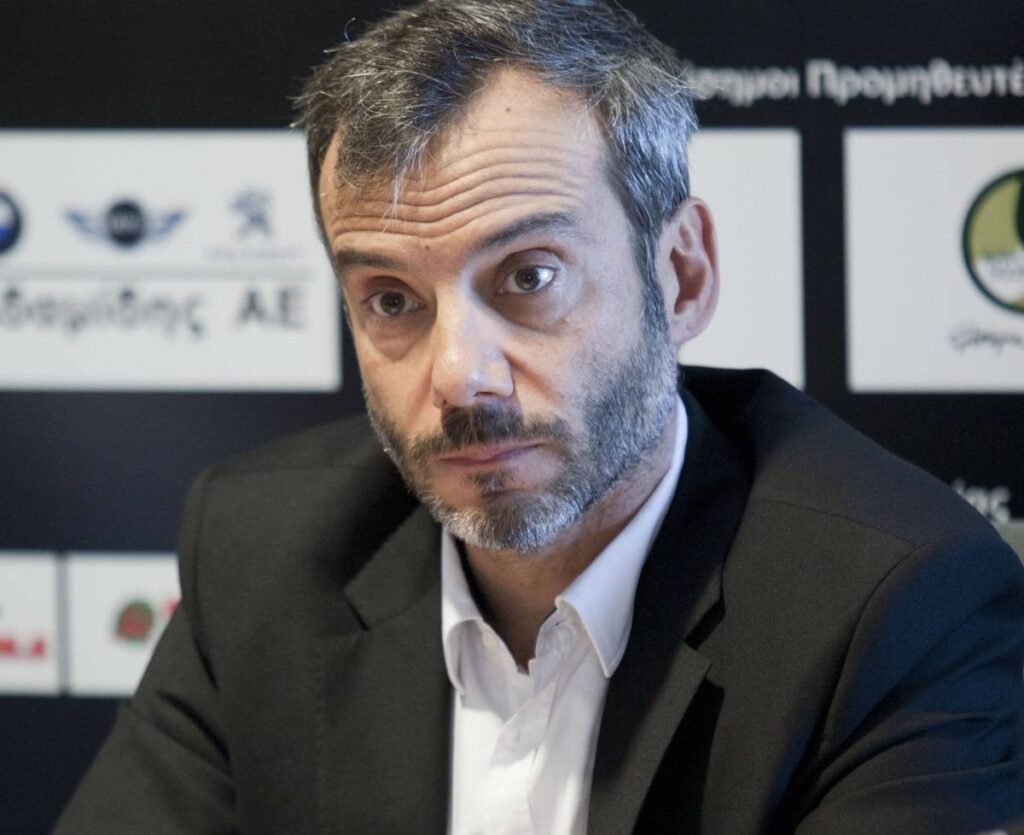 Θεσσαλονίκη: Απομακρύνονται οι λαμαρίνες από την πλατεία Ελευθερίας – Σχέδιο για υπόγειο πάρκινγκ