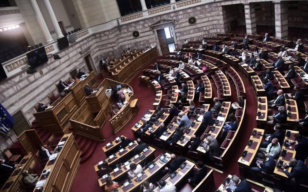 Βουλή live: Η συζήτηση στη Βουλή για την κύρωση της ελληνογαλλικής συμφωνίας