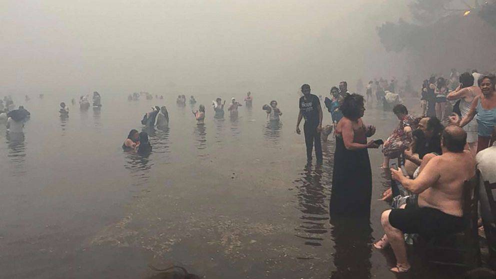 Πυρκαγιά στο Μάτι: Την παραπομπή σε δίκη 27 κατηγορουμένων ζητεί ο εισαγγελέας