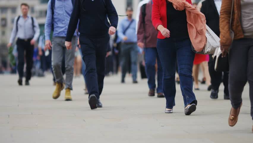 Νέα διχαστικά μέτρα- Ελευθερίες για πλήρως εμβολιασμένους ακόμη και σε κόκκινες περιοχές