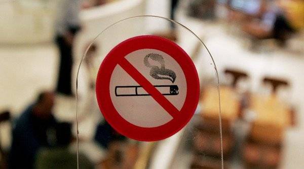 Θεσσαλονίκη: Τσουχτερά πρόστιμα σε μαγαζιά για τον αντικαπνιστικό νόμο