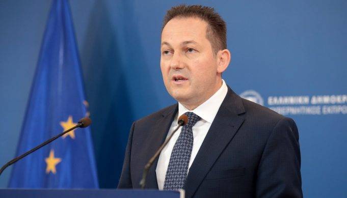 Στέλιος Πέτσας: «Οι περιορισμοί που υφίστανται τώρα δεν θα αρθούν τα Χριστούγεννα»