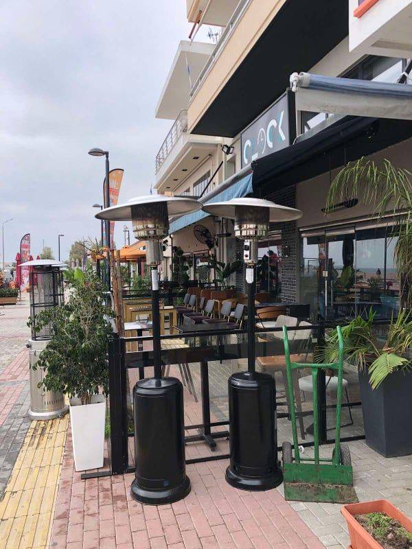 ΒΙΝΤΕΟ- “Λουκέτο” βάζει σήμερα η εστίαση στα Ν. Μουδανιά