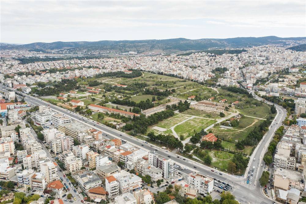 Θεσσαλονίκη: Ξεκινούν οι κατεδαφίσεις στο πρώην στρατόπεδο Παύλου Μελά – ΒΙΝΤΕΟ