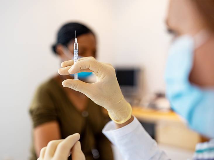 Αδειάζει τον Μαγιορκίνη η Εθνική Επιτροπή Εμβολιασμών- Τα εμβόλια κορονοϊού και γρίπης μπορούν να γίνονται συγχρόνως