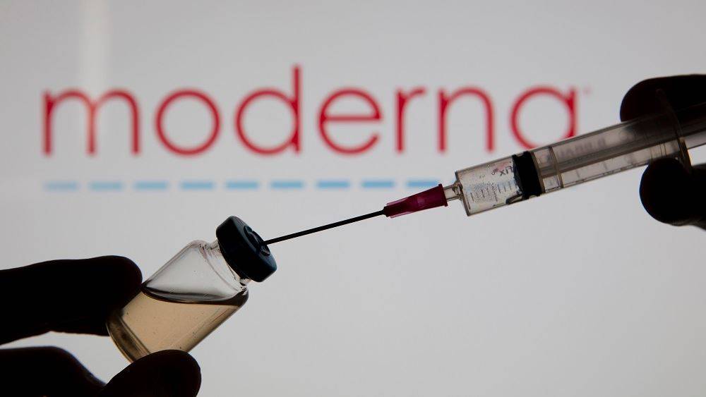 Επικεφαλής Moderna: Λιγότερο αποτελεσματικά τα εμβόλια έναντι της παρραλάγης omicron