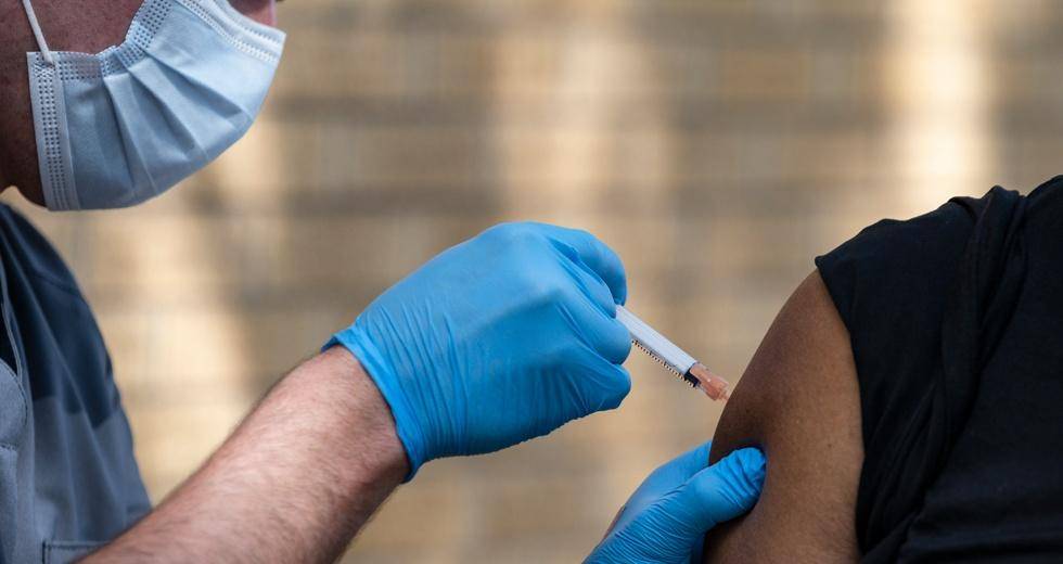 Γερμανία-Γαλλία: Σύσταση απαγόρευσης του Moderna για τους κάτω των 30 ετών