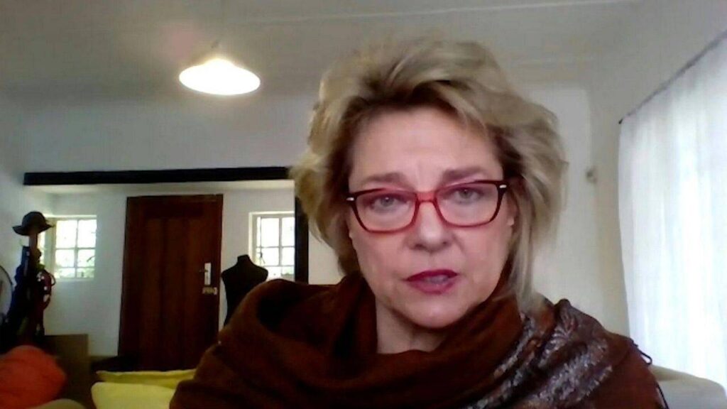 Μετάλλαξη Όμικρον: “Ελαφρά τα περιστατικά- όχι στον πανικό” λέει η πρόεδρος του ιατρικού συλλόγου Νοτίου Αφρικής